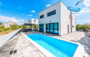 Gorgeous Home In Srima With Heated Swimming Pool